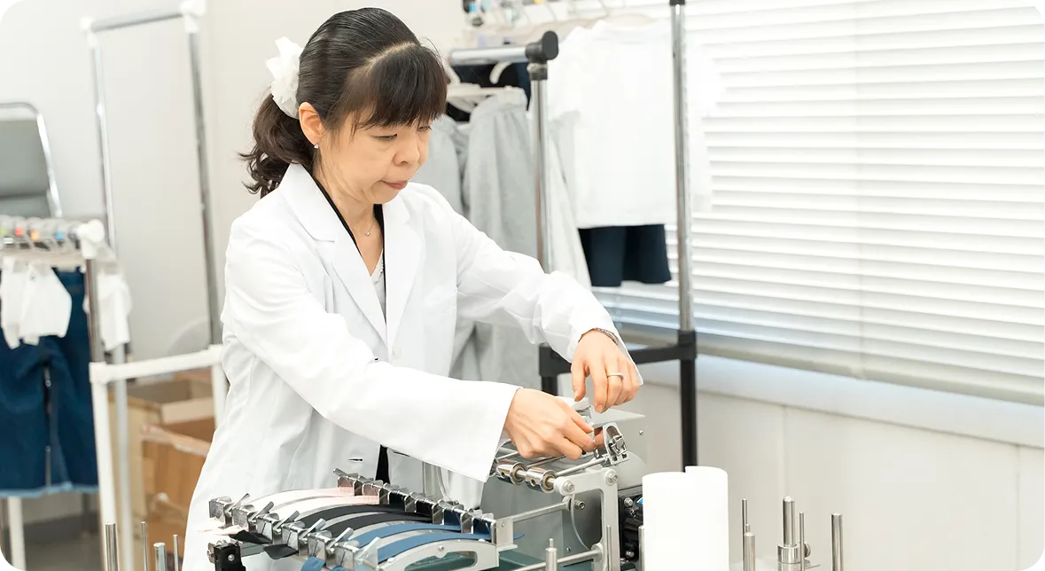 品質管理の仕事風景